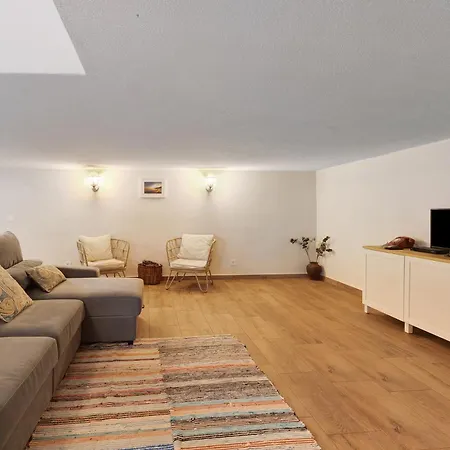 Caparica Sun Villa