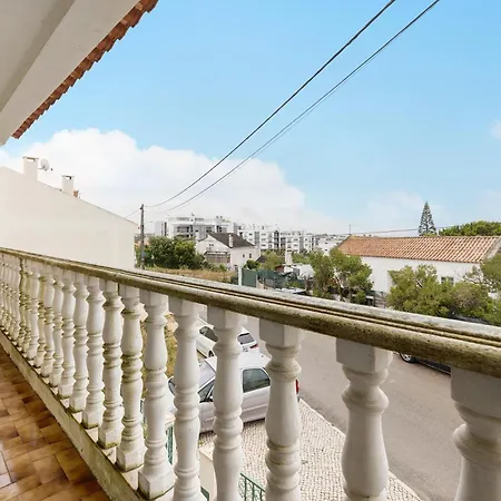 Caparica Sun Villa *